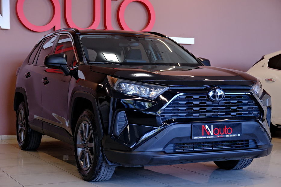 Продам Toyota Rav 4 2019 года в Одессе