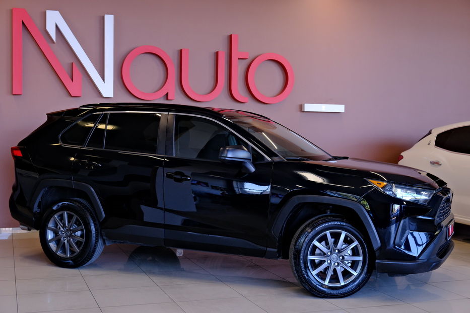 Продам Toyota Rav 4 2019 года в Одессе