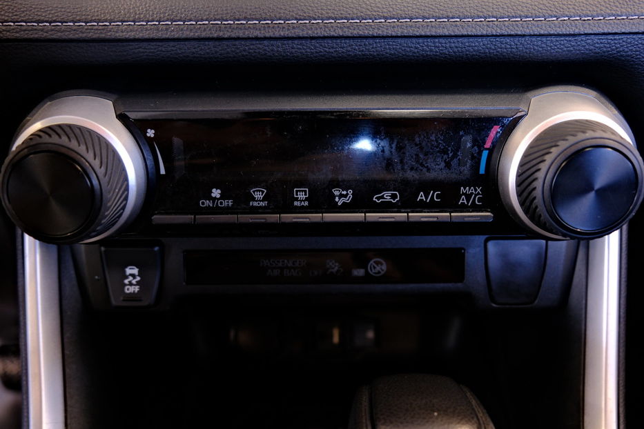 Продам Toyota Rav 4 2019 года в Одессе