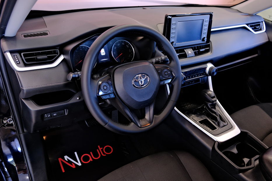 Продам Toyota Rav 4 2019 года в Одессе