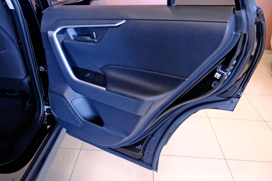 Продам Toyota Rav 4 2019 года в Одессе