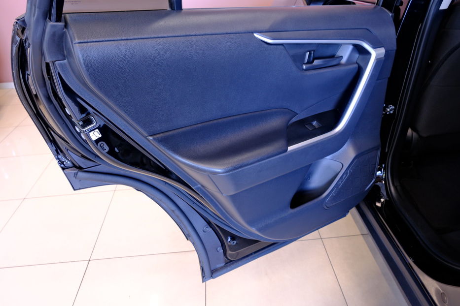Продам Toyota Rav 4 2019 года в Одессе