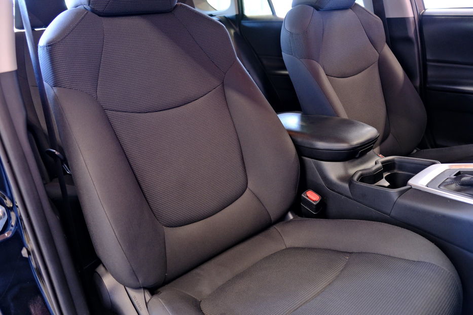 Продам Toyota Rav 4 2019 года в Одессе
