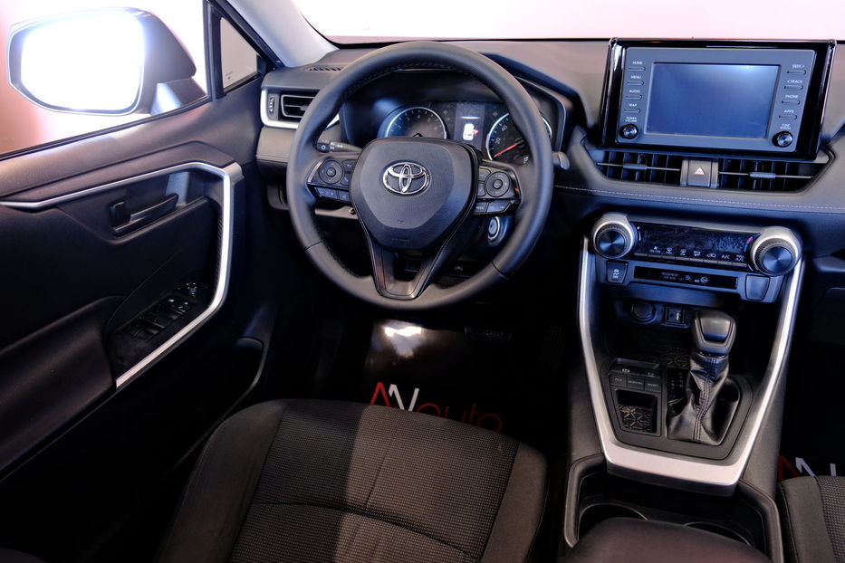 Продам Toyota Rav 4 2019 года в Одессе