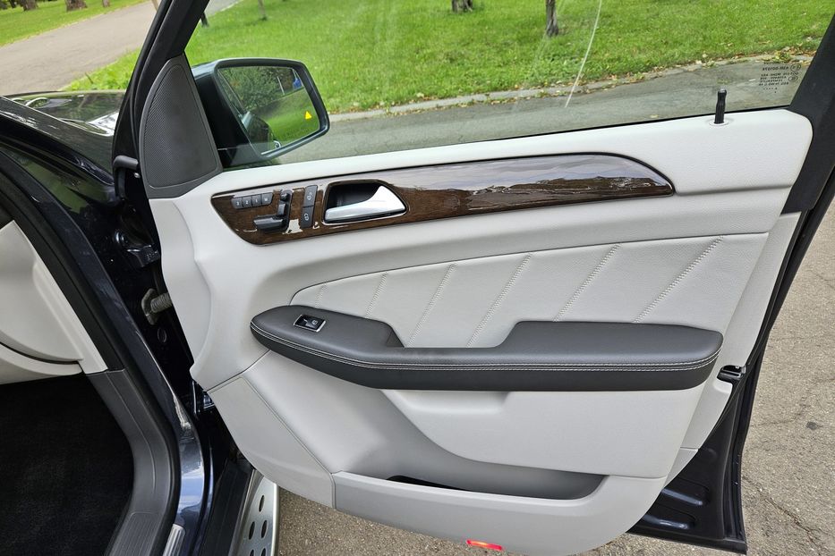 Продам Mercedes-Benz GL-Class 4Matic 2014 года в Киеве