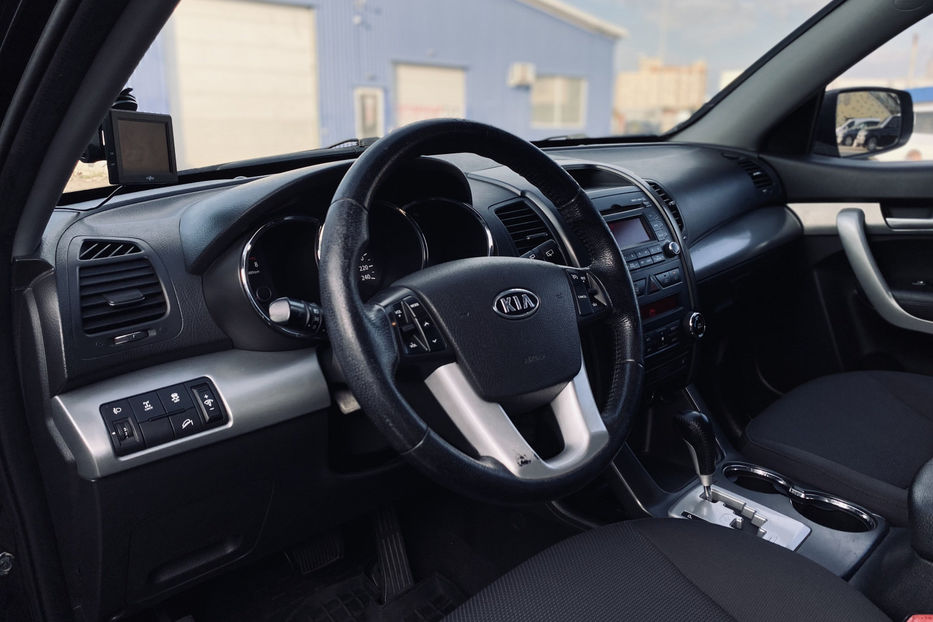Продам Kia Sorento 2010 года в Киеве