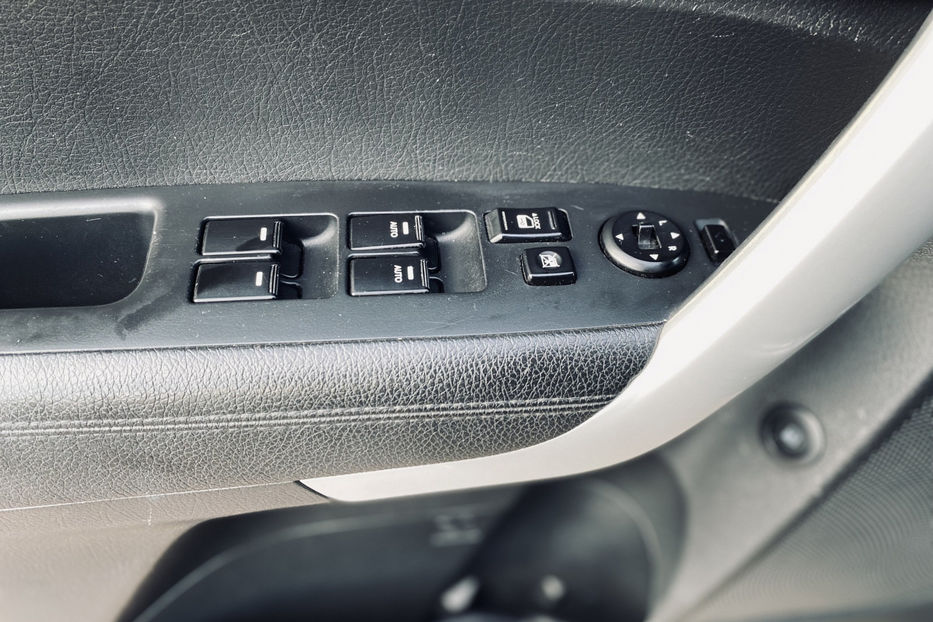Продам Kia Sorento 2010 года в Киеве