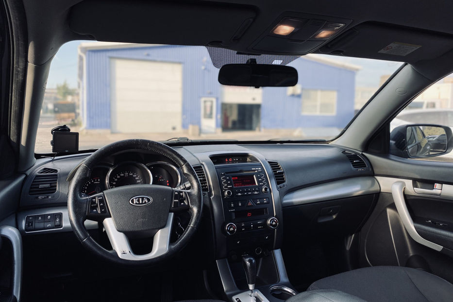 Продам Kia Sorento 2010 года в Киеве