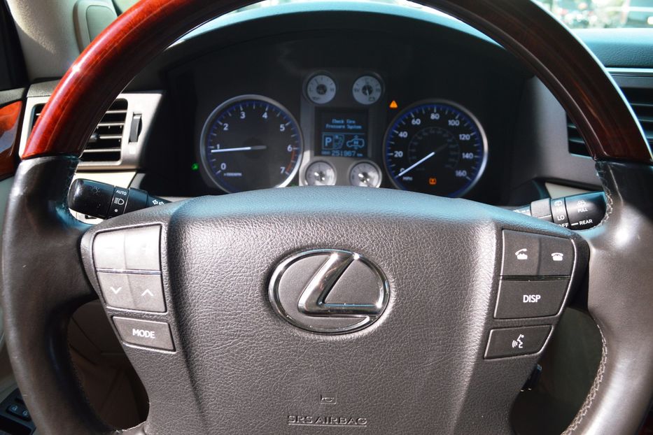 Продам Lexus LX 570 2008 года в Одессе