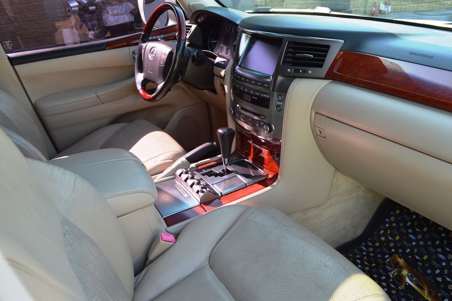 Продам Lexus LX 570 2008 года в Одессе