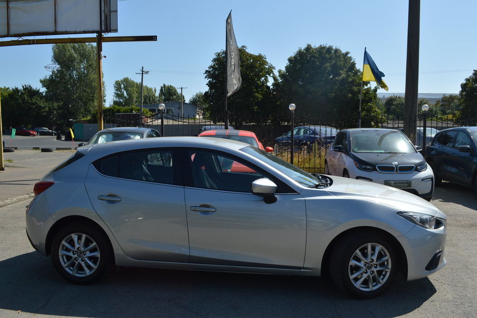 Продам Mazda 3 2016 года в Одессе
