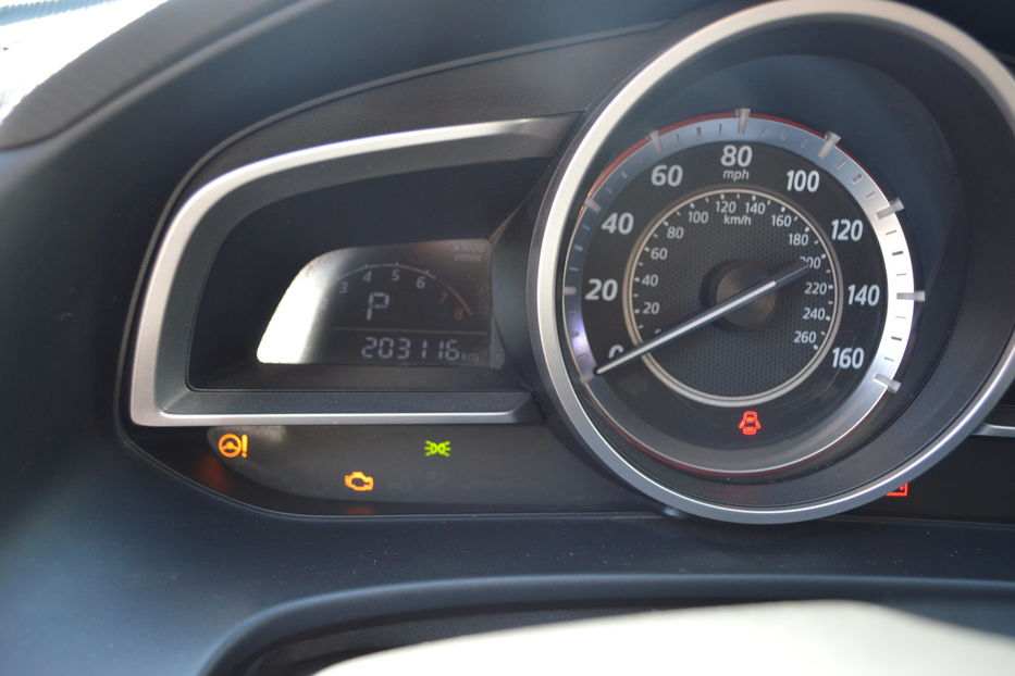 Продам Mazda 3 2016 года в Одессе