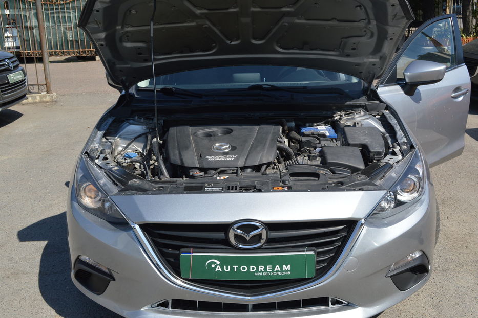 Продам Mazda 3 2016 года в Одессе