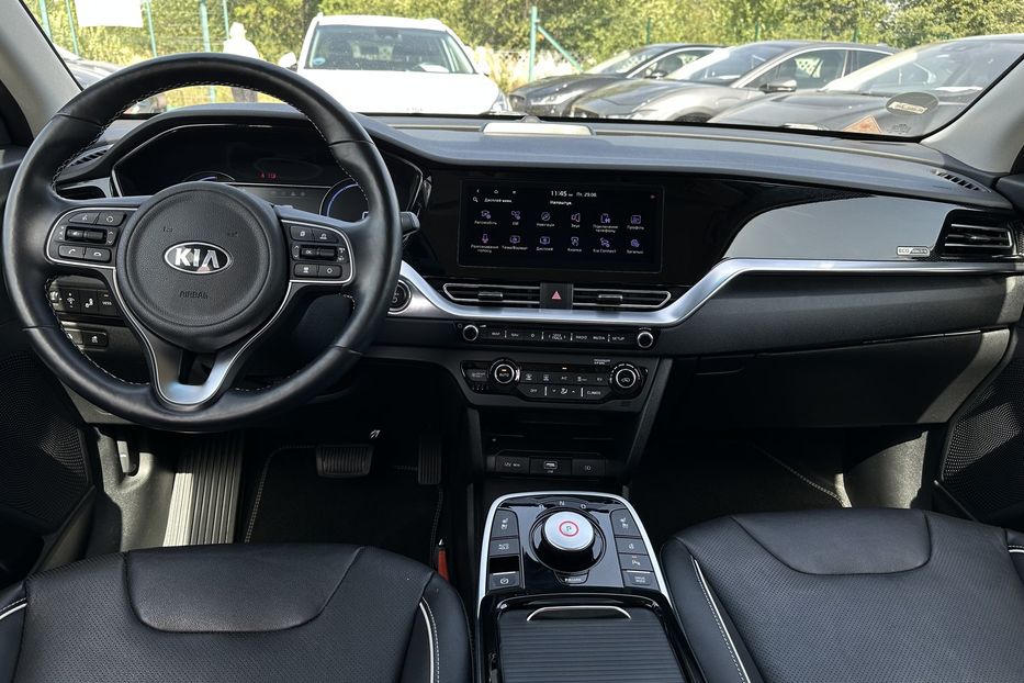 Продам Kia Niro Kia Niro 64 кВт Макс. комплект 2020 года в Львове