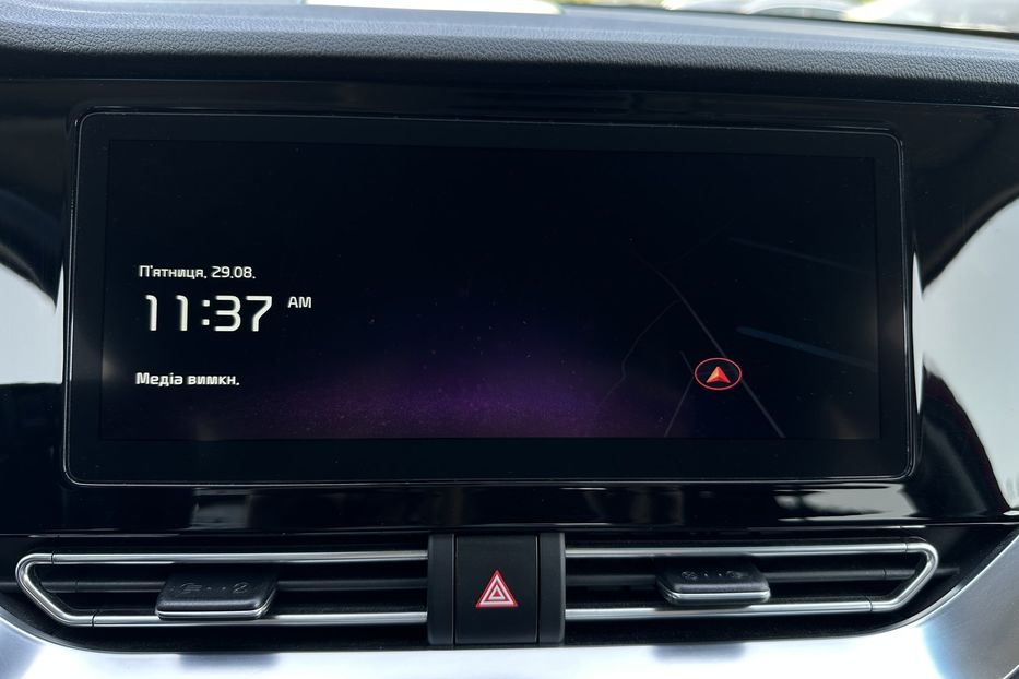 Продам Kia Niro Kia Niro 64 кВт Макс. комплект 2020 года в Львове
