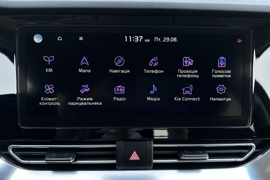 Продам Kia Niro Kia Niro 64 кВт Макс. комплект 2020 года в Львове