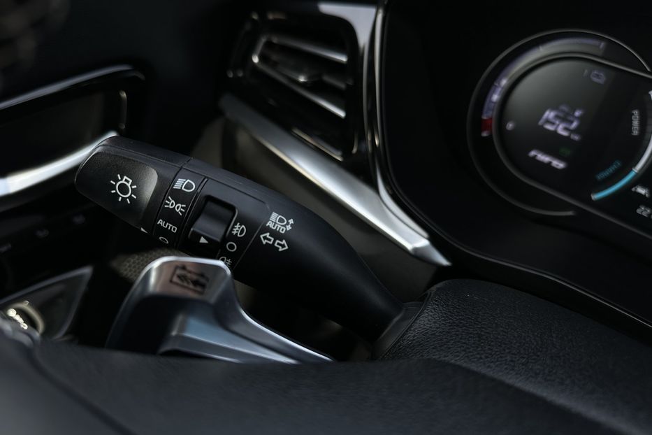 Продам Kia Niro Kia Niro 64 кВт Макс. комплект 2020 года в Львове