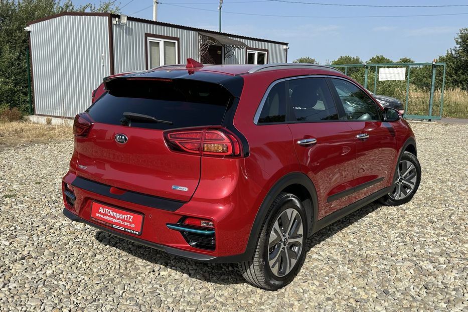Продам Kia Niro Kia Niro 64 кВт Макс. комплект 2020 года в Львове