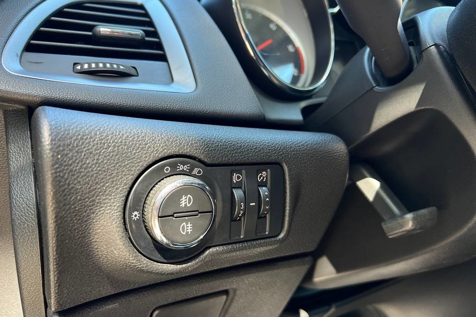 Продам Opel Astra J 2015 года в Черновцах