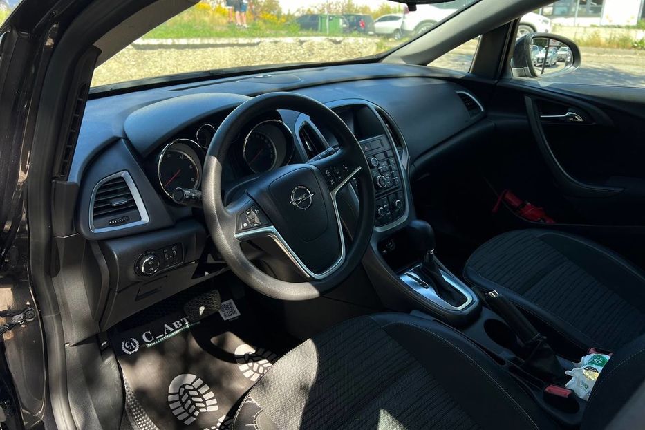 Продам Opel Astra J 2015 года в Черновцах