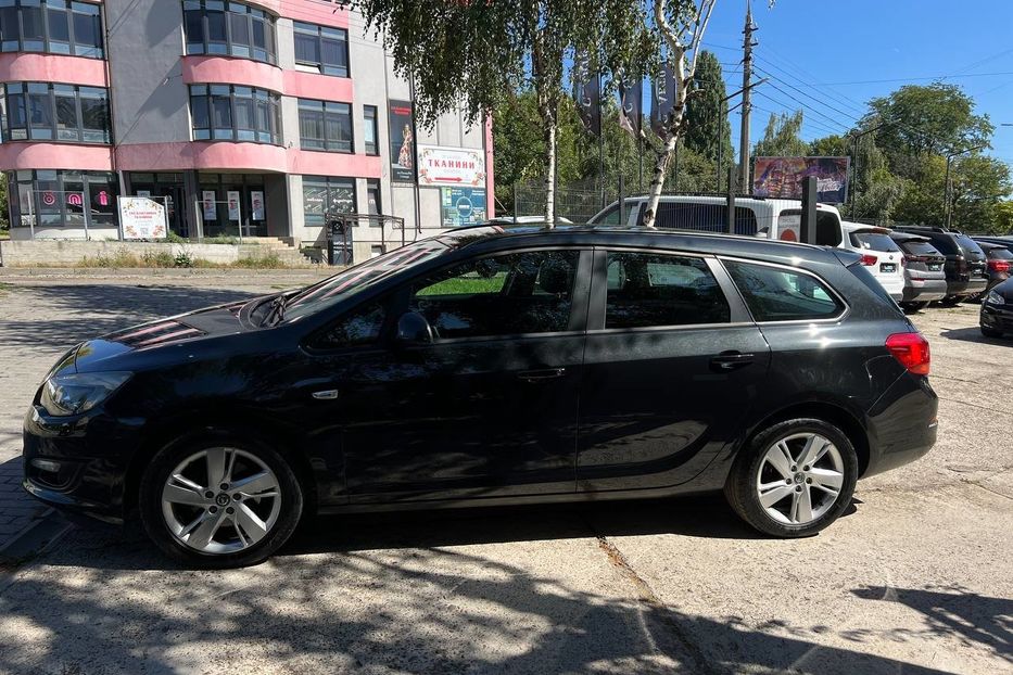 Продам Opel Astra J 2015 года в Черновцах