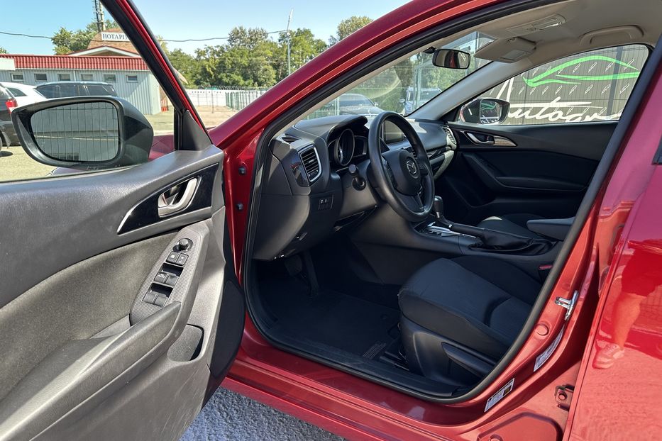 Продам Mazda 3 2016 года в Киеве