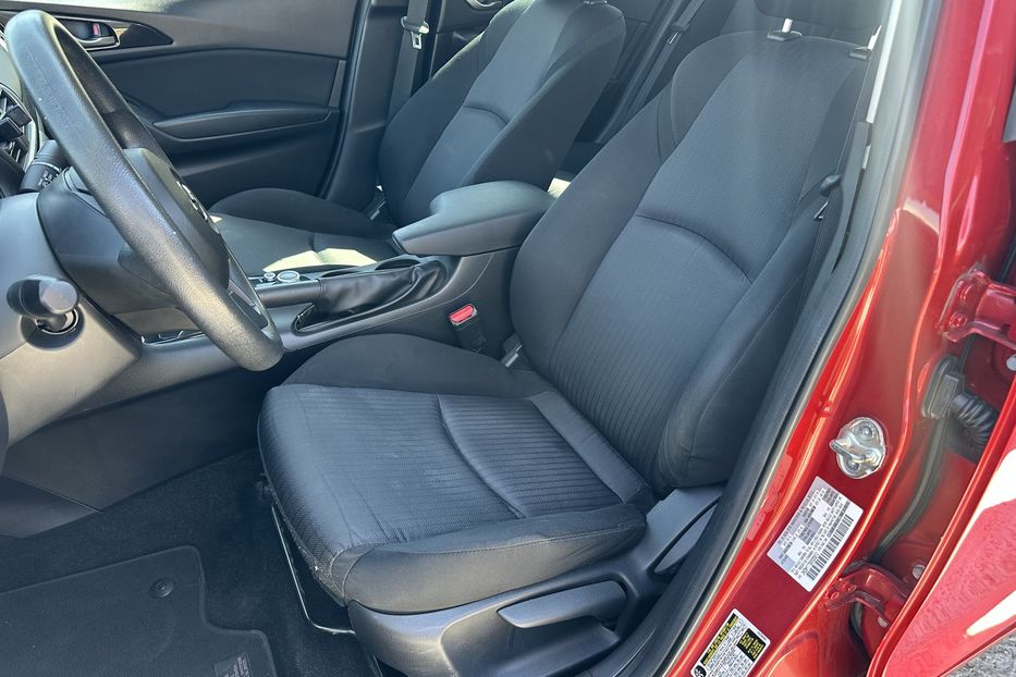 Продам Mazda 3 2016 года в Киеве
