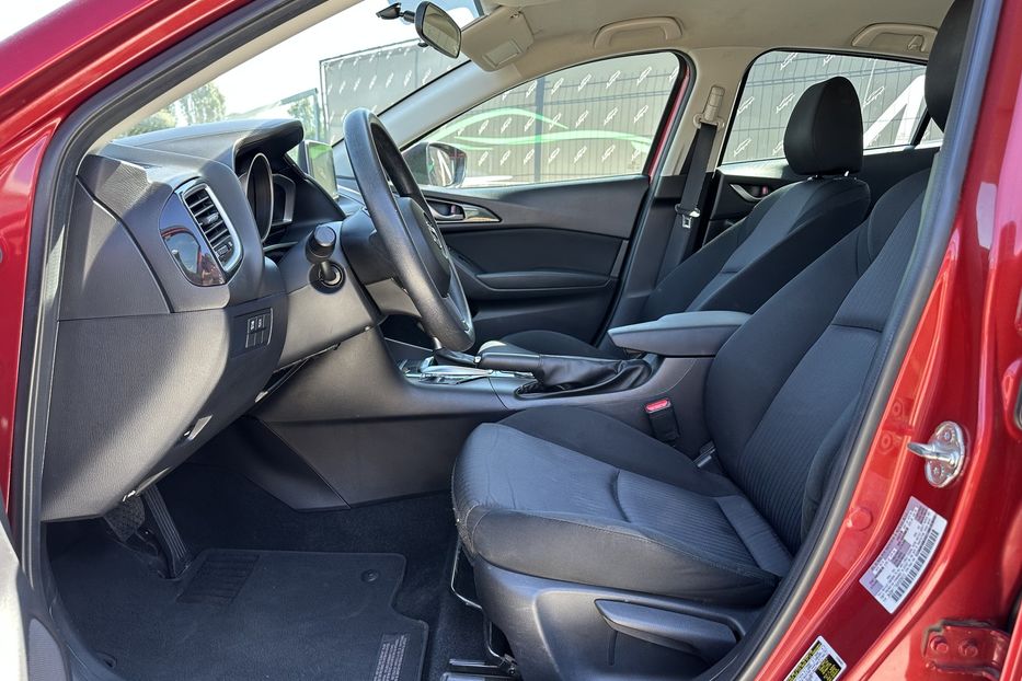 Продам Mazda 3 2016 года в Киеве