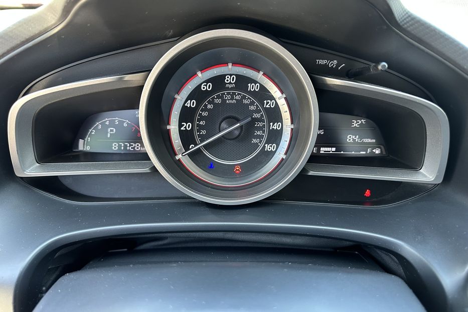 Продам Mazda 3 2016 года в Киеве
