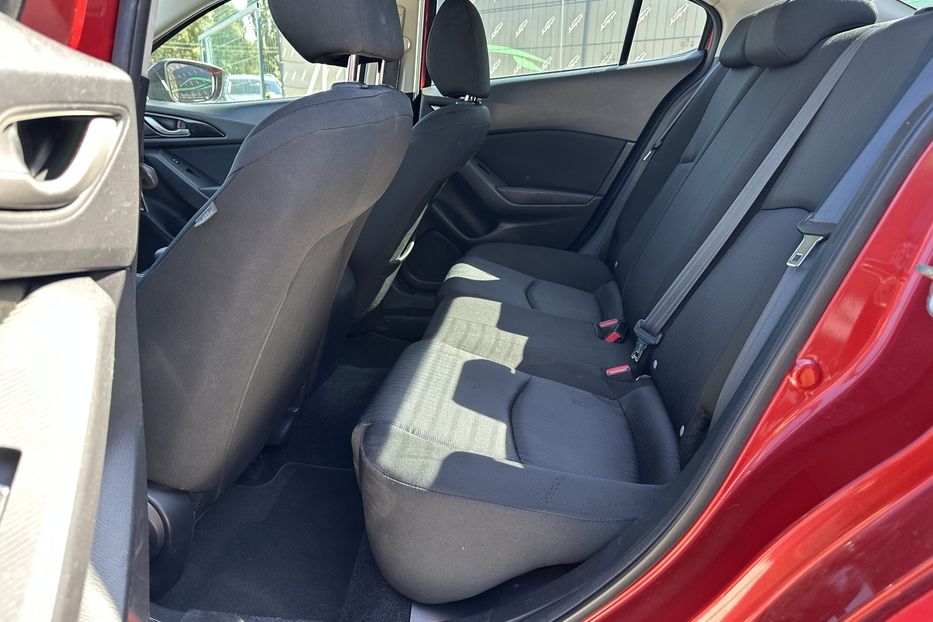 Продам Mazda 3 2016 года в Киеве