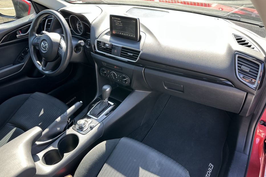 Продам Mazda 3 2016 года в Киеве