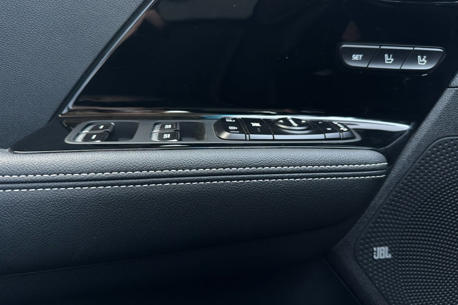 Продам Kia Niro Kia Niro 64 кВт Макс. комплект 2020 года в Львове