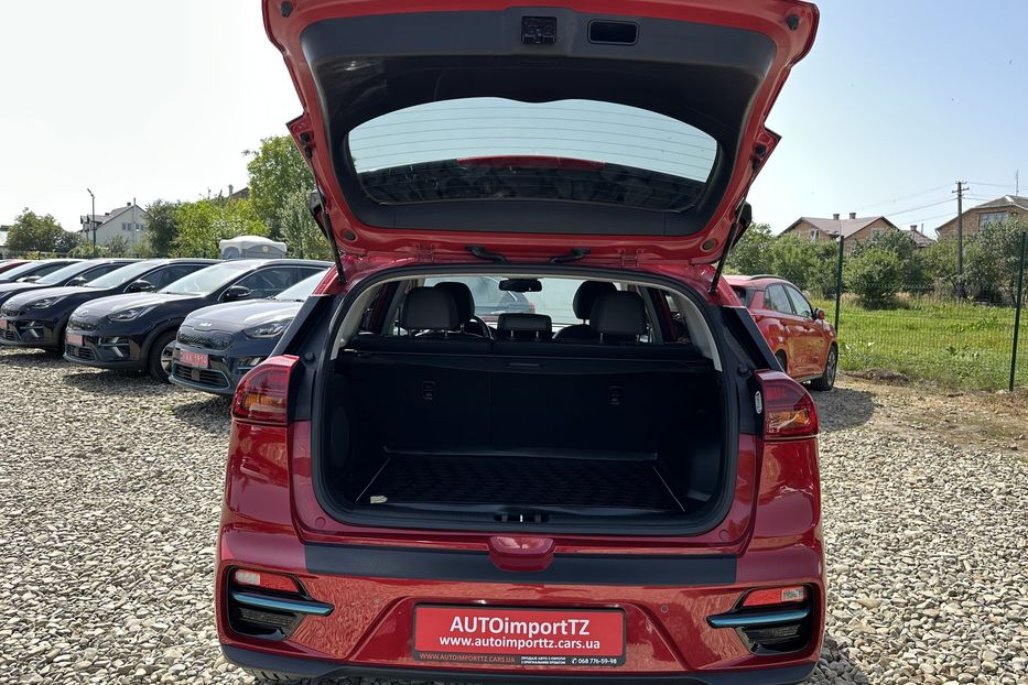 Продам Kia Niro Kia Niro 64 кВт Макс. комплект 2020 года в Львове