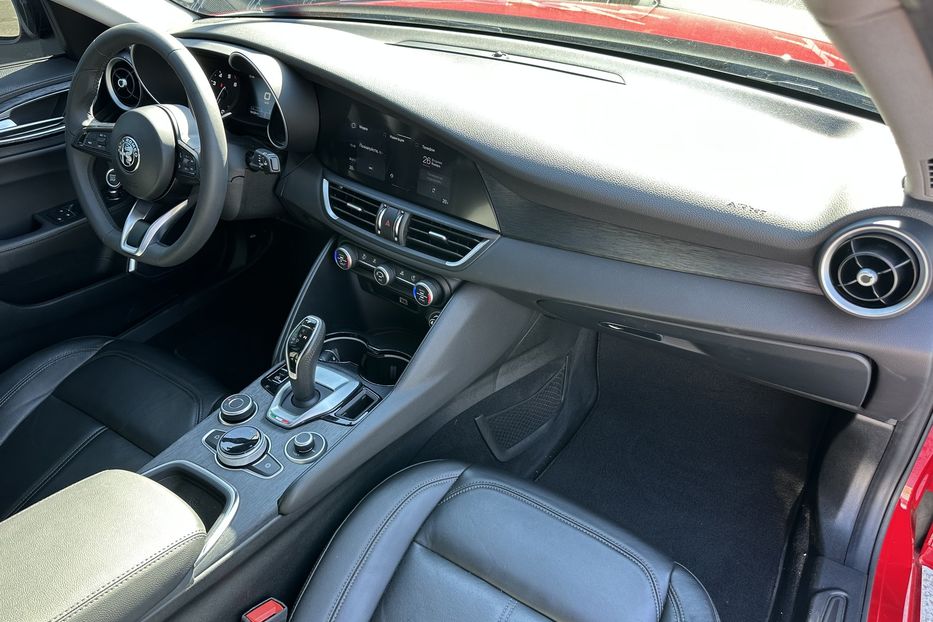 Продам Alfa Romeo Giulia 280hp 2020 года в Киеве