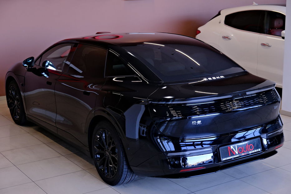 Продам BYD E6 ZEEKR 007 Smart 2024 года в Одессе