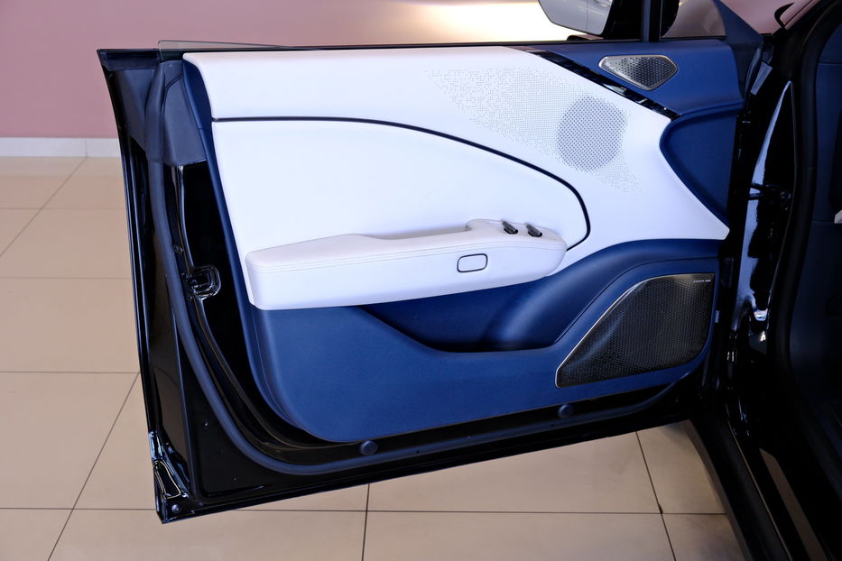 Продам BYD E6 ZEEKR 007 Smart 2024 года в Одессе