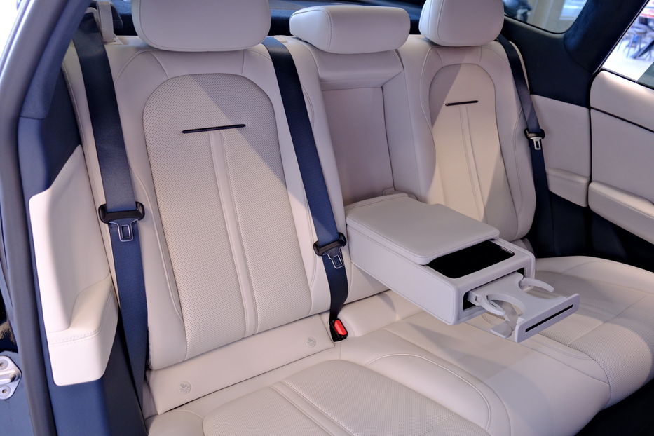 Продам BYD E6 ZEEKR 007 Smart 2024 года в Одессе