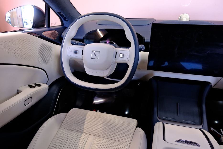 Продам BYD E6 ZEEKR 007 Smart 2024 года в Одессе