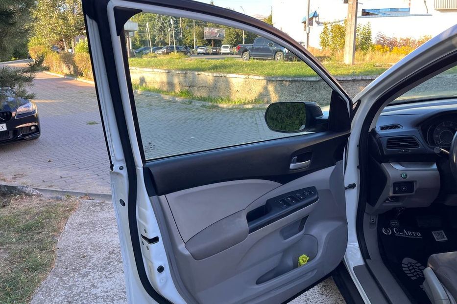 Продам Honda CR-V 2013 года в Черновцах