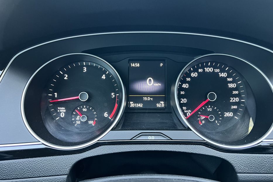 Продам Volkswagen Passat B8 COMIS 4x4 2015 года в г. Умань, Черкасская область