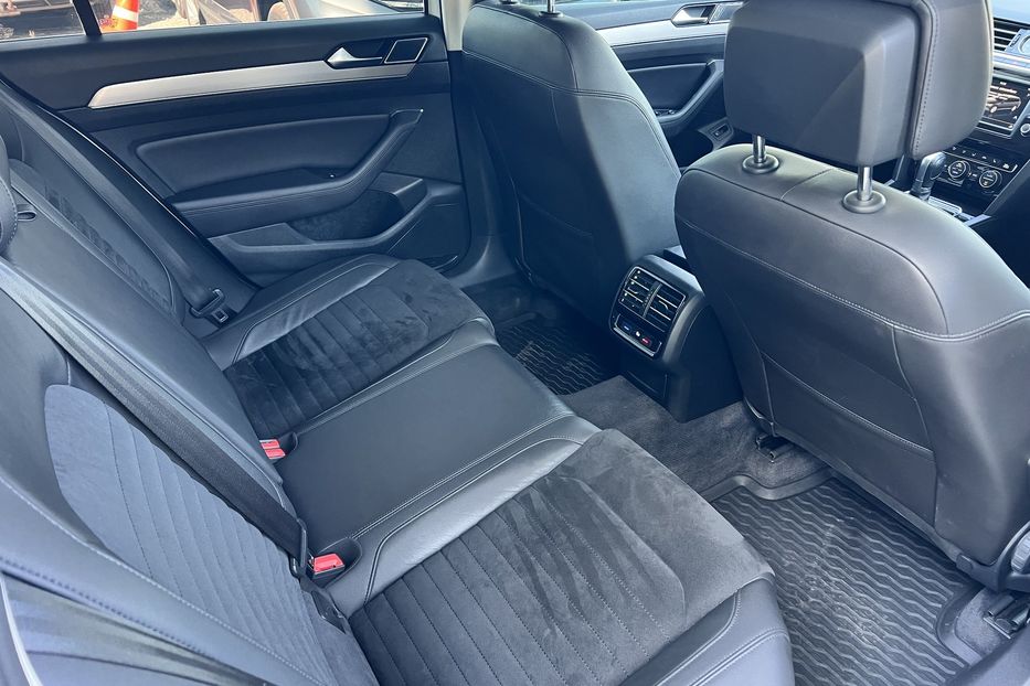 Продам Volkswagen Passat B8 COMIS 4x4 2015 года в г. Умань, Черкасская область