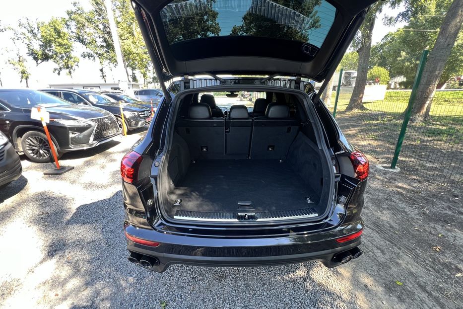 Продам Porsche Cayenne COMIS 2017 года в г. Умань, Черкасская область