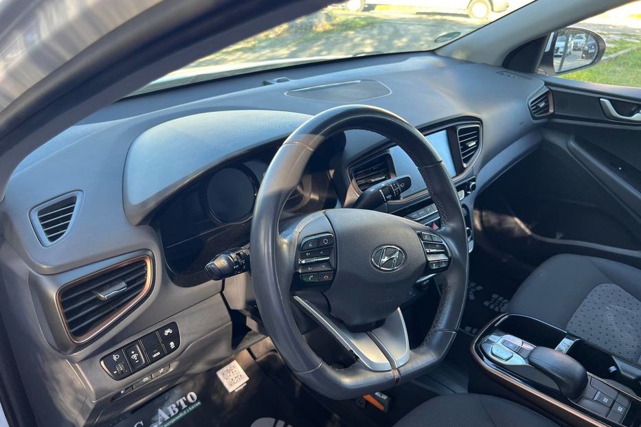 Продам Hyundai Ioniq 2019 года в Черновцах