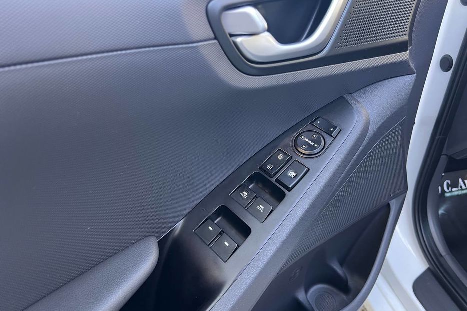 Продам Hyundai Ioniq 2019 года в Черновцах