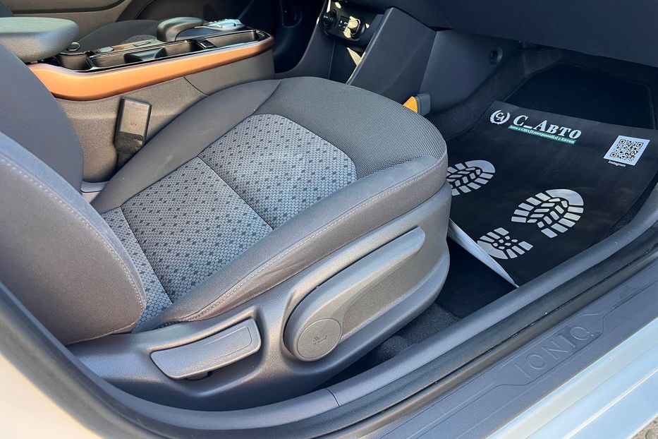 Продам Hyundai Ioniq 2019 года в Черновцах
