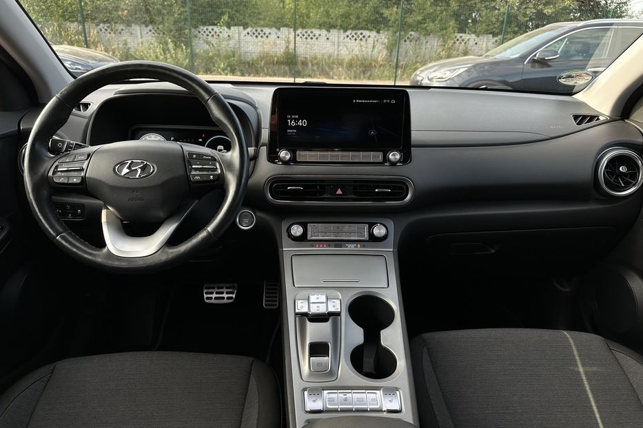 Продам Hyundai Kona 64кВтСліпізониПдгрівсиднькерма 2021 года в Львове