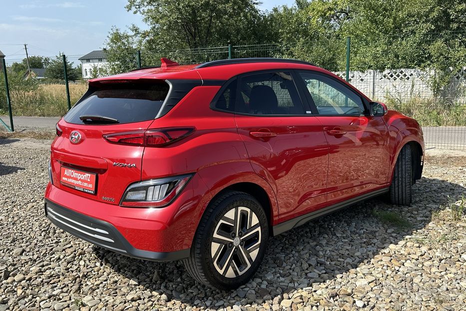 Продам Hyundai Kona 64кВтСліпізониПдгрівсиднькерма 2021 года в Львове