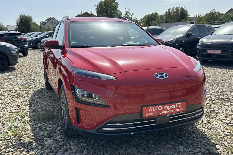 Продам Hyundai Kona 64кВтСліпізониПдгрівсиднькерма 2021 года в Львове