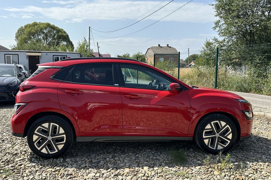Продам Hyundai Kona 64кВтСліпізониПдгрівсиднькерма 2021 года в Львове