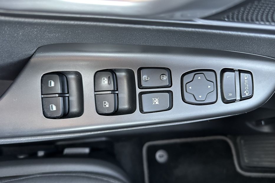 Продам Hyundai Kona 64кВтСліпізониПдгрівсиднькерма 2021 года в Львове